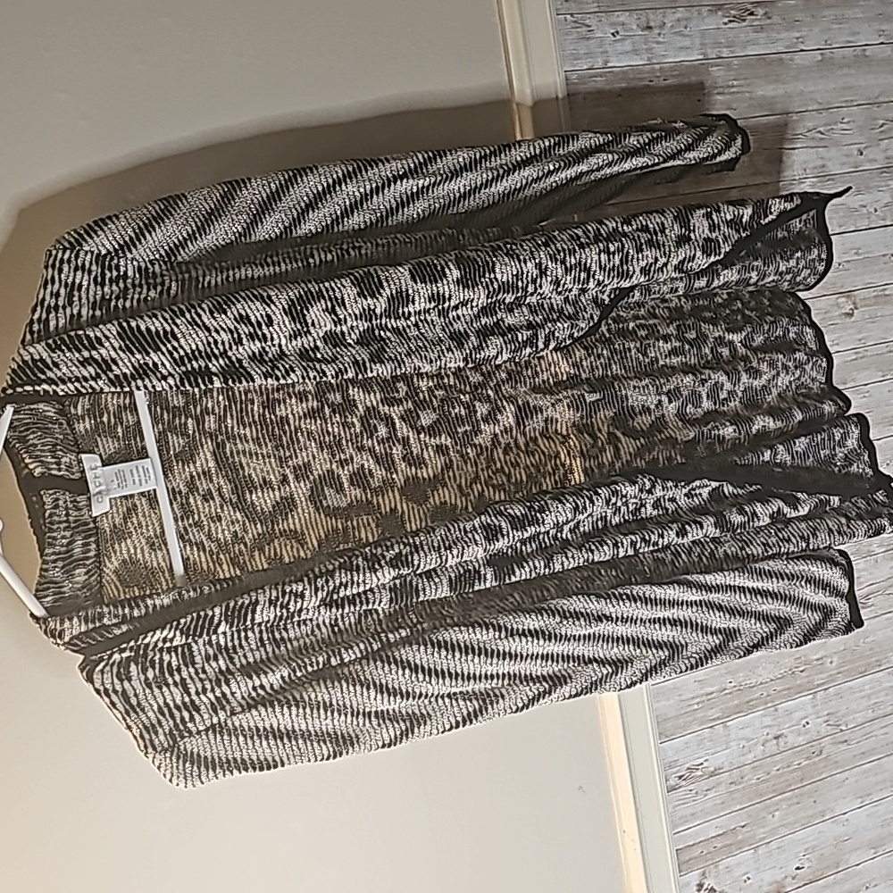 🟠B7🔹️Cache - Animal print cardigan